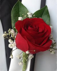 Classic Rose Boutonniere 